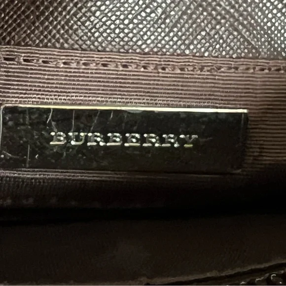 💕PRICE REDUCTION💕 Pre-loved! BURBERRY tote bag. - Picture 8 of 13